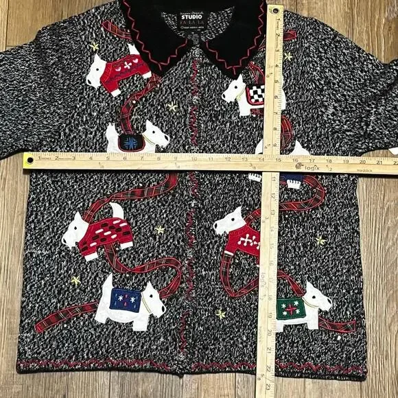NWT Designer Originals Scottie Dog Holiday Knit Cardigan Sweater Sz M Embroidery - Picture 9 of 9